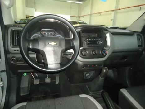 CHEVROLET S10 2.8 16V LS CABINE DUPLA 4X4 TURBO DIESEL, Foto 6