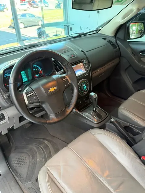 CHEVROLET S10 2.8 16V LTZ CABINE DUPLA TURBO DIESEL AUTOM�TICO, Foto 10