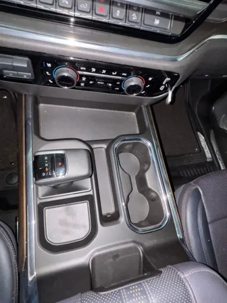 CHEVROLET Silverado 5.3 V8 1500 HIGH COUNTRY CABINE DUPLA 4X4 AUTOMTICO, Foto 13
