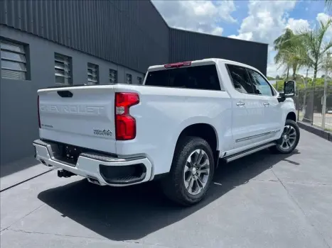 CHEVROLET Silverado 5.3 V8 1500 HIGH COUNTRY CABINE DUPLA 4X4 AUTOM�TICO, Foto 11