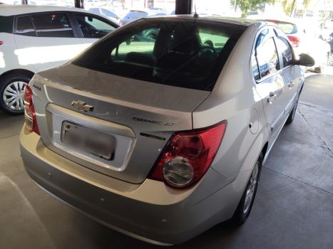 CHEVROLET Sonic Sedan 1.6 16V 4P LT FLEX AUTOM�TICO, Foto 4