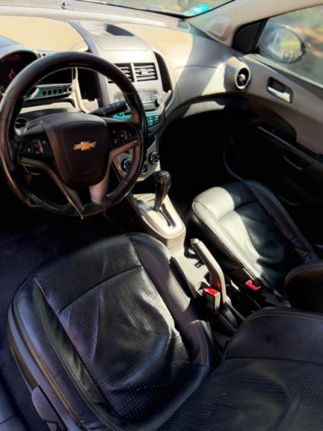 CHEVROLET Sonic Sedan 1.6 16V 4P LTZ FLEX AUTOM�TICO, Foto 2
