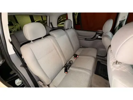 CHEVROLET Zafira 2.0 4P FLEX EXPRESSION 7 LUGARES AUTOM�TICO, Foto 17