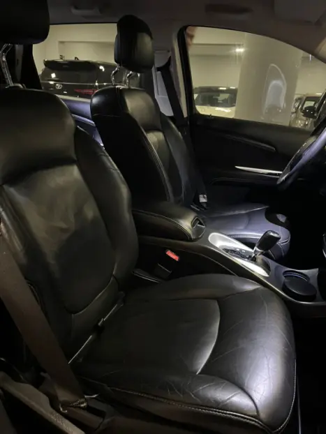 DODGE Journey 3.6 V6 24V 4P SXT AUTOM�TICO, Foto 16