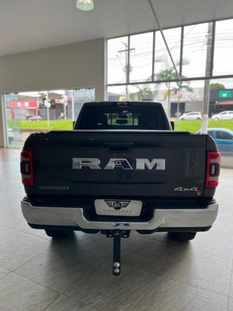 DODGE Ram 6.7 I6 24V 4P 2500 LARAMIE 4X4 TURBODIESEL  AUTOM�TICO CABINE DUPLA, Foto 2
