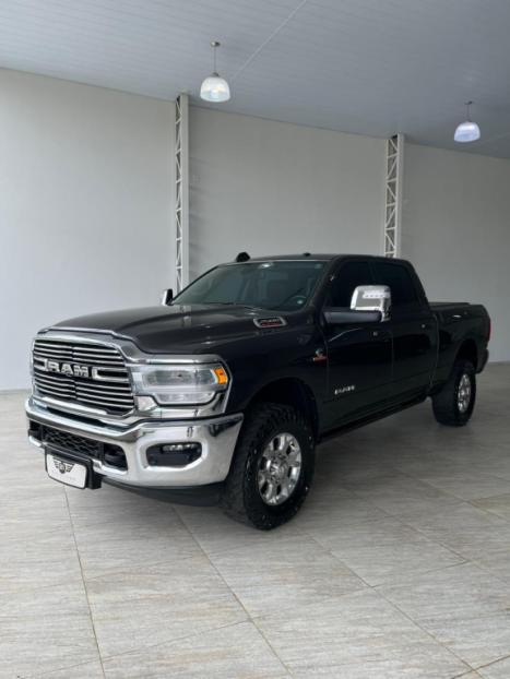 DODGE Ram 6.7 I6 24V 4P 2500 LARAMIE 4X4 TURBODIESEL  AUTOM�TICO CABINE DUPLA, Foto 3