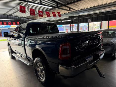 DODGE Ram 6.7 I6 24V 4P 2500 LARAMIE 4X4 TURBODIESEL  AUTOMÁTICO CABINE DUPLA, Foto 2