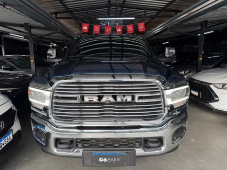 DODGE Ram 6.7 I6 24V 4P 2500 LARAMIE 4X4 TURBODIESEL  AUTOMÁTICO CABINE DUPLA, Foto 3