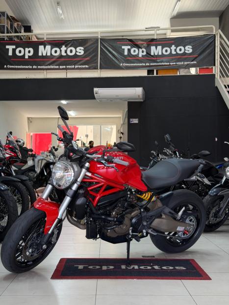 DUCATI Monster 821 ABS, Foto 7