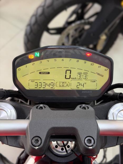 DUCATI Monster 821 ABS, Foto 12