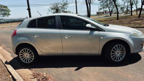 FIAT Bravo 1.8 16V 4P FLEX ABSOLUTE DUALOGIC AUTOMATIZADO, Foto 3