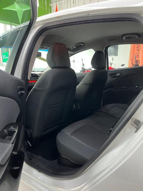 FIAT Bravo 1.8 16V 4P ESSENCE FLEX, Foto 5