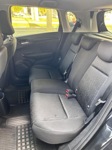 FIAT Cronos 1.0 4P FIREFLY FLEX DRIVE, Foto 9 FIAT Cronos 1.0 4P FIREFLY FLEX DRIVE, Foto 9