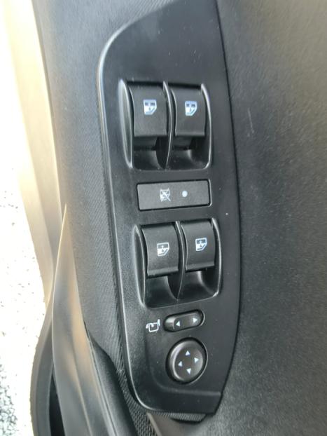 FIAT Cronos 1.3 4P FLEX DRIVE S-DESIGN AUTOM�TICO CVT, Foto 11