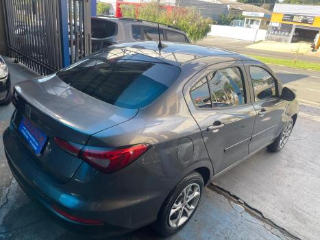 FIAT Cronos 1.3 4P FLEX, Foto 2