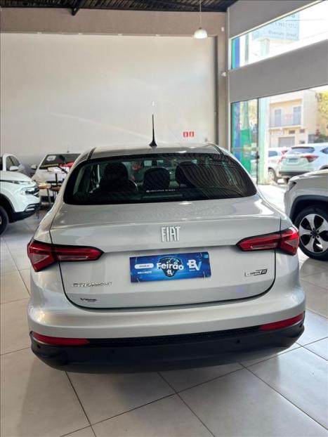 FIAT Cronos 1.3 4P FLEX DRIVE AUTOM�TICO CVT, Foto 4