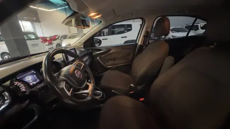 FIAT Cronos 1.8 4P FLEX PRECISION AUTOM�TICO, Foto 14