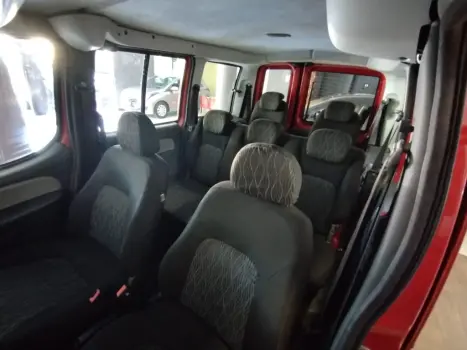 FIAT Doblo 1.4 4P FLEX ATTRACTIVE 7 LUGARES, Foto 6