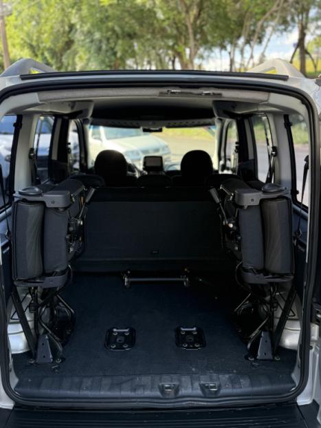 FIAT Doblo 1.8 16V 4P FLEX ESSENCE 7 LUGARES, Foto 3