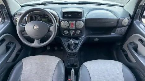 FIAT Doblo 1.8 4P FLEX ADVENTURE 6 LUGARES, Foto 10