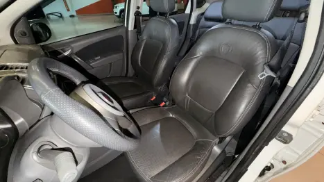 FIAT Grand Siena 1.6 16V 4P ESSENCE FLEX, Foto 10