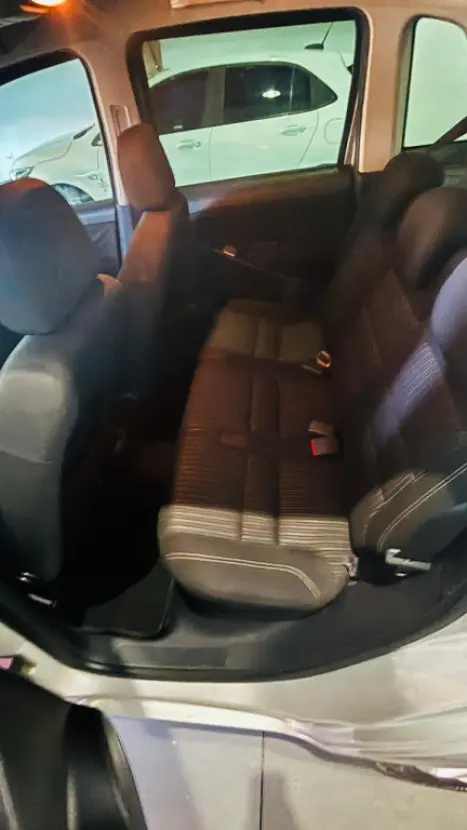 FIAT Idea 1.6 16V 4P ESSENCE FLEX, Foto 4