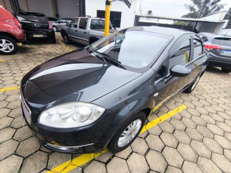 FIAT Linea 1.8 16V 4P FLEX ESSENCE, Foto 2