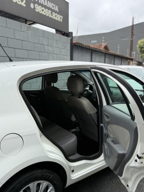 FIAT Palio 1.6 16V 4P FLEX ESSENCE, Foto 3