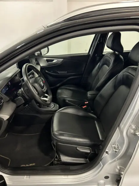 FIAT Pulse 1.0 12V 4P FLEX 200 IMPETUS TURBO AUTOM�TICO CVT, Foto 15