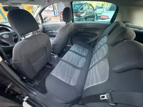 FIAT Punto 1.4 4P ELX FLEX, Foto 8