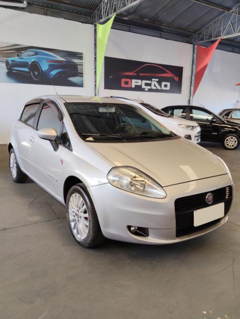 FIAT Punto 1.4 FLEX 4P, Foto 1