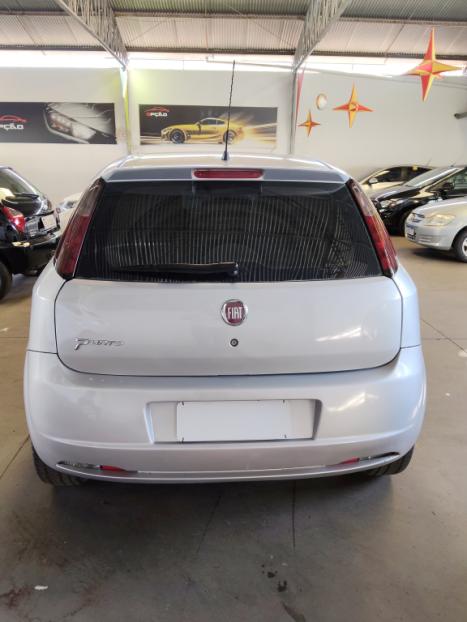FIAT Punto 1.4 FLEX 4P, Foto 5