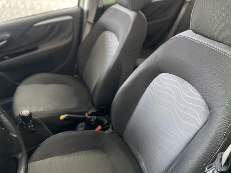 FIAT Punto 1.6 16V 4P ESSENCE FLEX, Foto 7