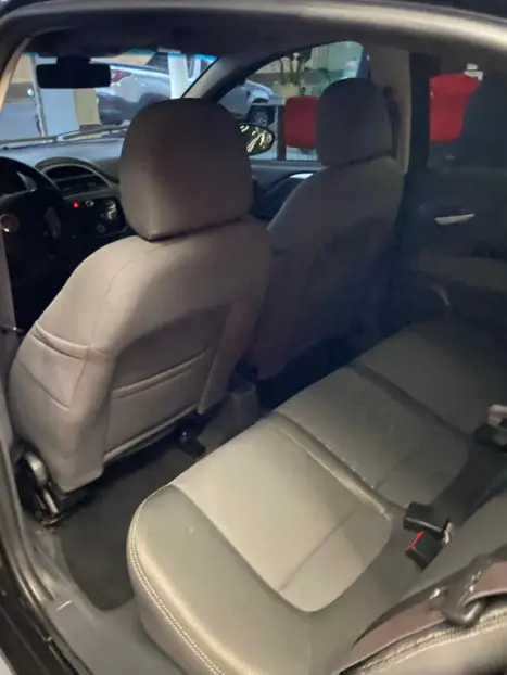 FIAT Punto 1.6 16V 4P FLEX ESSENCE SP DUALOGIC AUTOMATIZADO, Foto 8