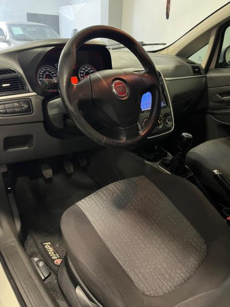 FIAT Punto 1.6 16V 4P ESSENCE FLEX, Foto 16