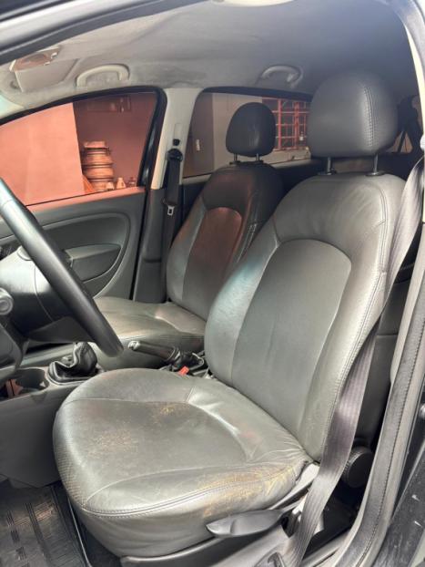 FIAT Punto 1.8 4P HLX FLEX, Foto 10