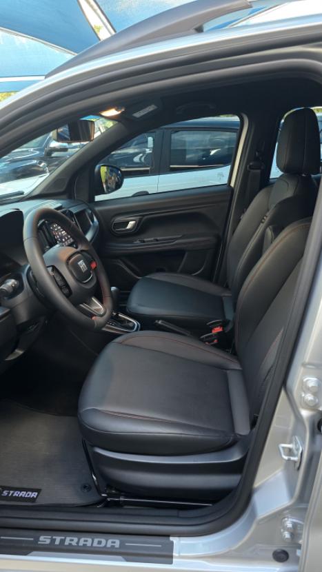 FIAT Strada 1.0 12V TURBO 200 FLEX ULTRA CABINE DUPLA AUTOM�TICO CVT, Foto 3