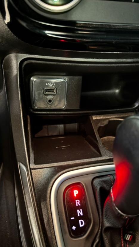 FIAT Strada 1.0 12V TURBO 200 FLEX ULTRA CABINE DUPLA AUTOM�TICO CVT, Foto 12