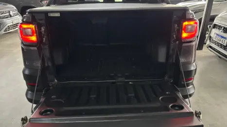 FIAT Strada 1.3 4P FIREFLY FLEX VOLCANO CABINE DUPLA AUTOM�TICO, Foto 8