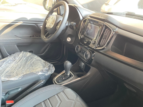 FIAT Strada 1.3 4P FIREFLY FLEX VOLCANO CABINE DUPLA AUTOM�TICO, Foto 9