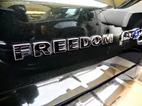 FIAT Toro 1.8 16V 4P FLEX FREEDOM AUTOMÁTICO, Foto 8 FIAT Toro 1.8 16V 4P FLEX FREEDOM AUTOMÁTICO, Foto 8