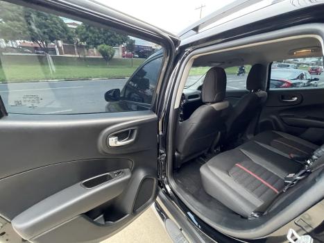 FIAT Toro 1.8 16V 4P FLEX FREEDOM ROAD AUTOMTICO, Foto 12