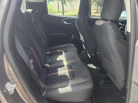 FIAT Toro 1.8 16V 4P FLEX FREEDOM AUTOM�TICO, Foto 8