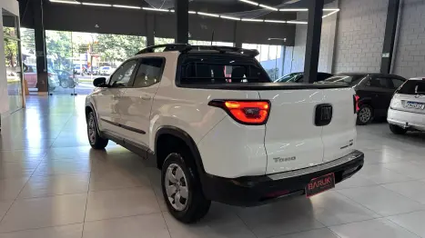 FIAT Toro 1.8 16V 4P FLEX FREEDOM AUTOM�TICO, Foto 18