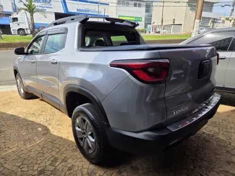 FIAT Toro 1.8 16V 4P FLEX FREEDOM OPEN EDITION AUTOM�TICO, Foto 2