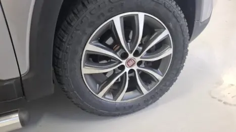 FIAT Toro 2.0 16V 4P VOLCANO 4WD TURBO DIESEL AUTOM�TICO, Foto 8