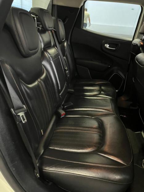 FIAT Toro 2.0 16V 4P VOLCANO 4WD TURBO DIESEL AUTOM�TICO, Foto 16