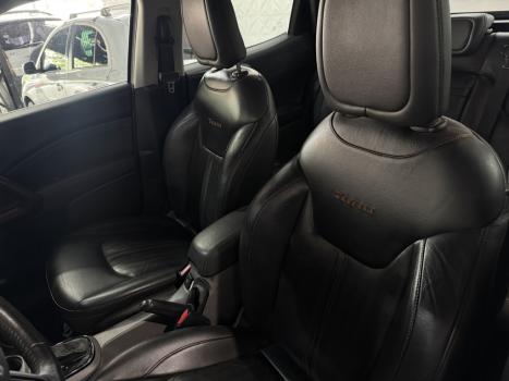 FIAT Toro 2.0 16V 4P VOLCANO 4WD TURBO DIESEL AUTOM�TICO, Foto 9