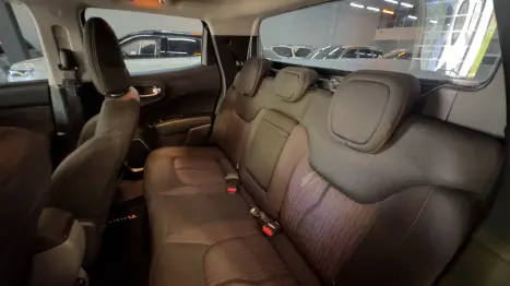 FIAT Toro 2.0 16V 4P VOLCANO 4WD TURBO DIESEL AUTOM�TICO, Foto 10