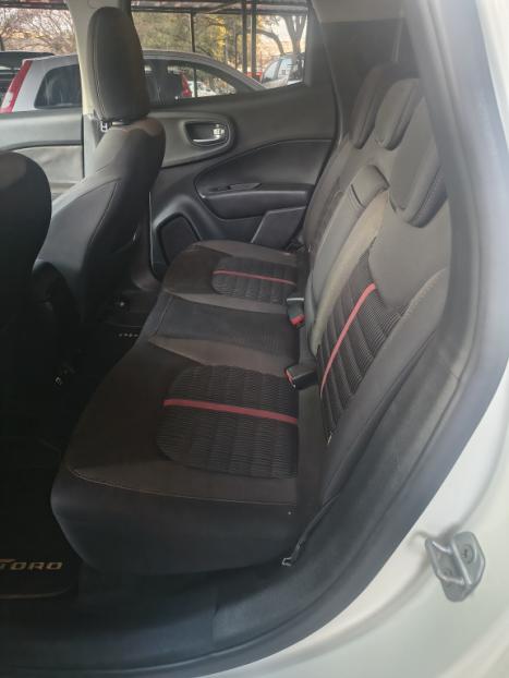 FIAT Toro 2.0 16V 4P 4WD FREEDOM TURBO DIESEL  AUTOM�TICO, Foto 8